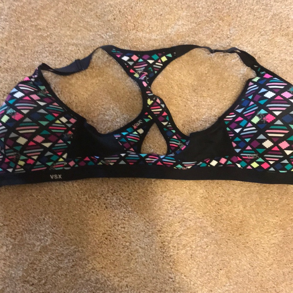 Sports bra
